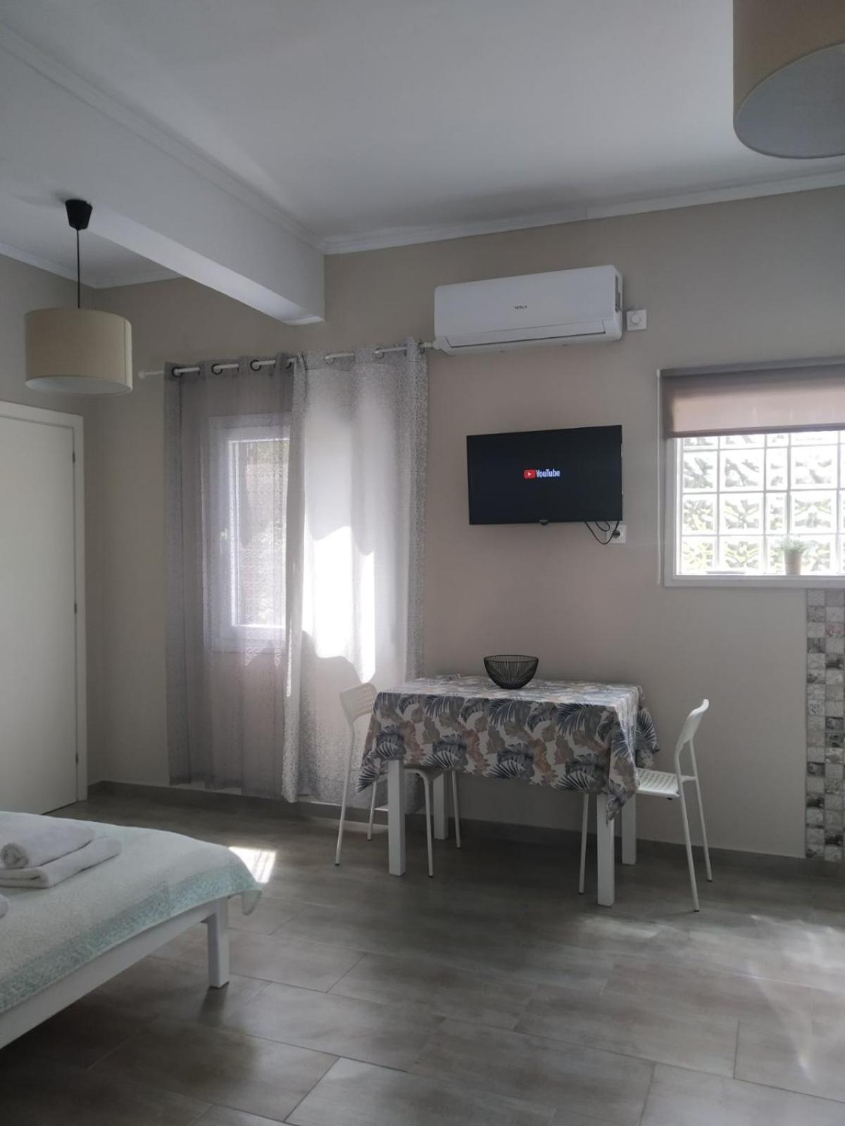 Trousas Apartments Roda  Extérieur photo